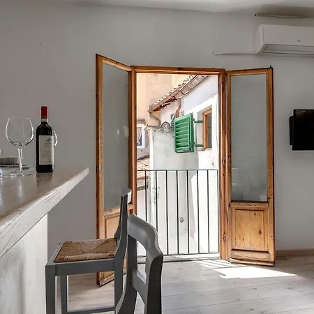 Lezioso, Casegalante In *