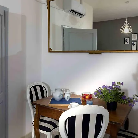 Lezioso, Casegalante In Apartamento *
